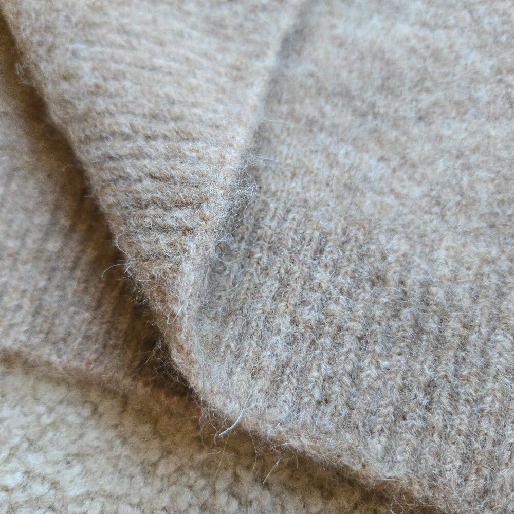 NWOT Sezane Marianne Baby Alpaca Camel Scarf Plush Fuzzy FIRM - Picture 5 of 16